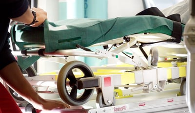 Ensihoidon henkilöstön infektioturvallisuuden toteutuminen